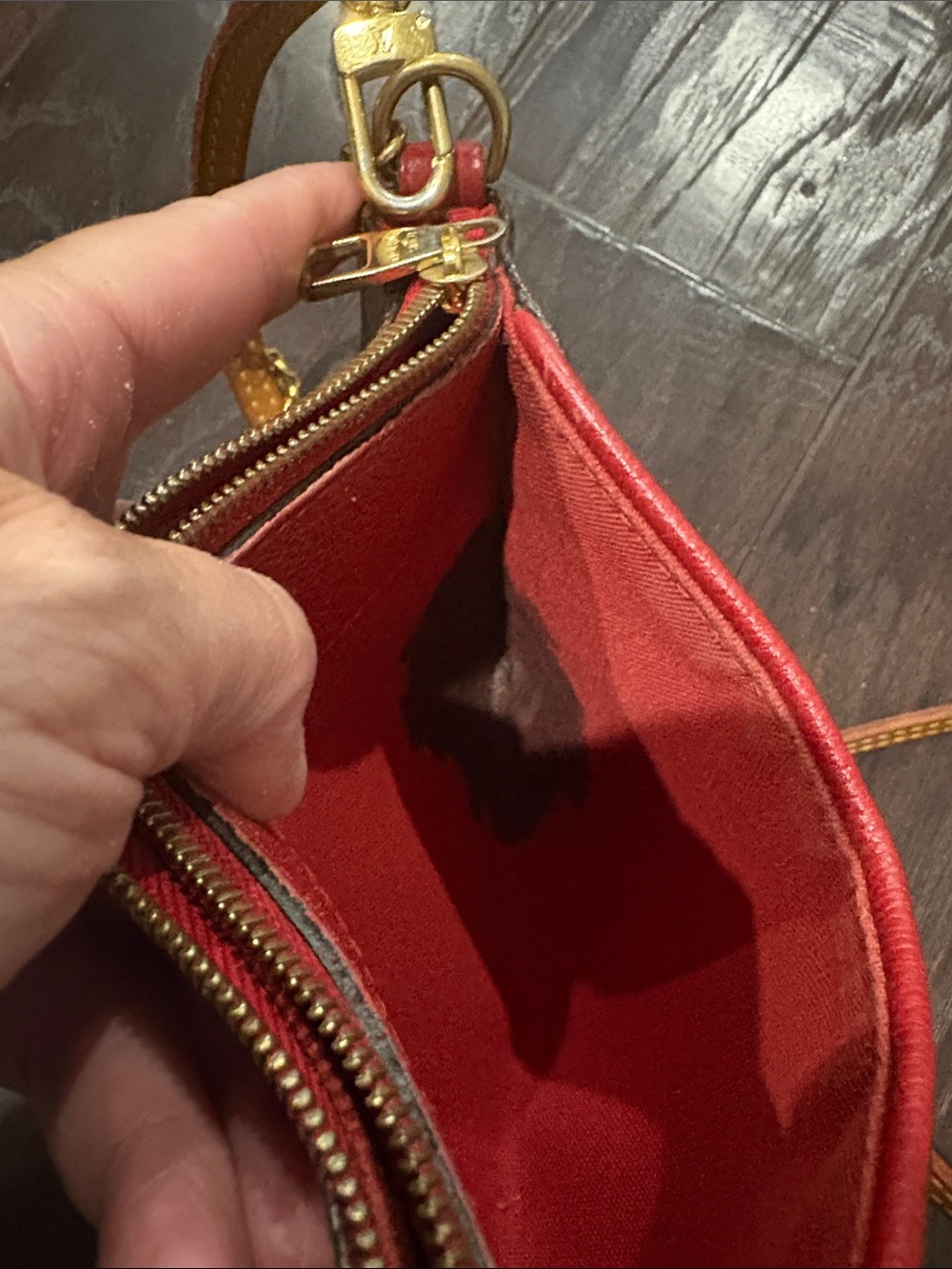 Louis Vuitton Pallas Clutch - Picture 7 of 11